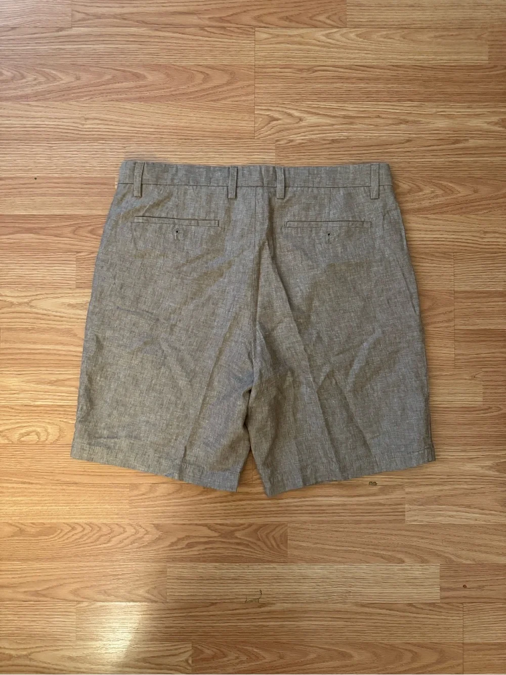 Banana Republic Men's Taupe Gray Flat-Front Shorts